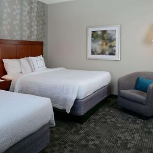 Queen Room Mobility or hearing accessible